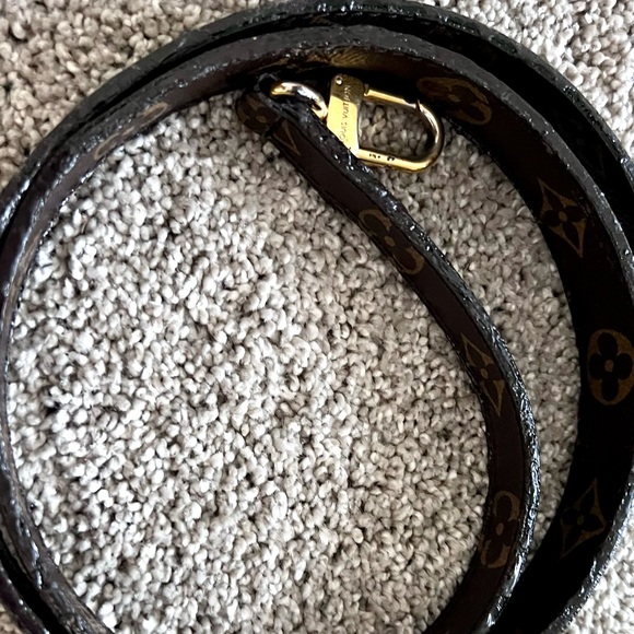 SOLD - Picture 2 of 3